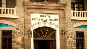 ABD’li pilotların en büyük kozu: SERE! Trump “Başardık” dedi ama… Asıl güç bu mu?