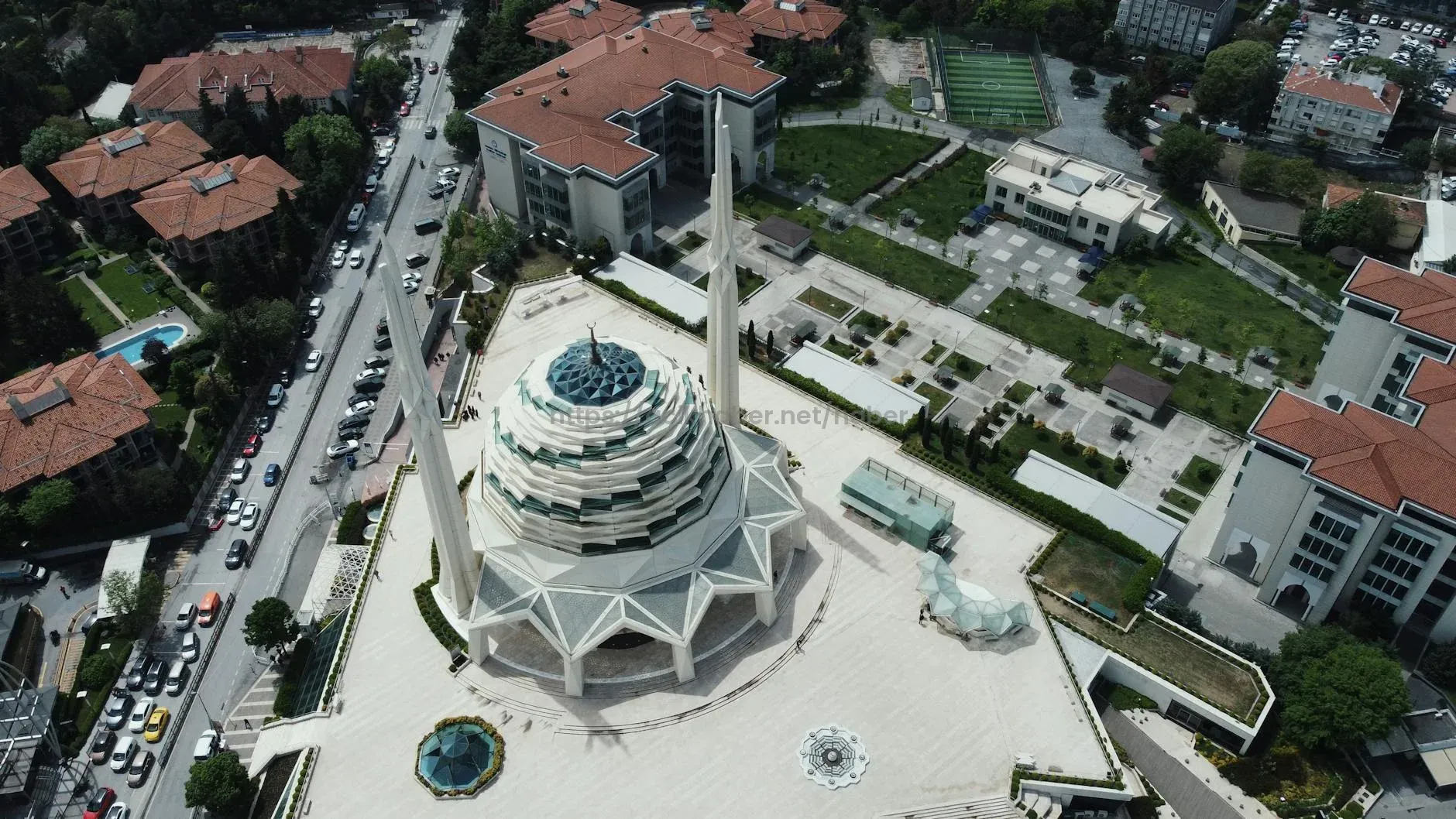 Cuma hutbesi konusu ve PDF metni indirme ekranı 17 Nisan 2026 | Diyanet bu haftaki cuma hutbesini yayınladı: ‘Birbirimize Kenetlenelim, Sorumluluklarımızı İdrak Edelim’