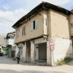 Dağlardan dikenlerini kesip topluyor: 1500 liradan satıyor! | ’30 yıl çürümüyor, elimde 5 tane kaldı’