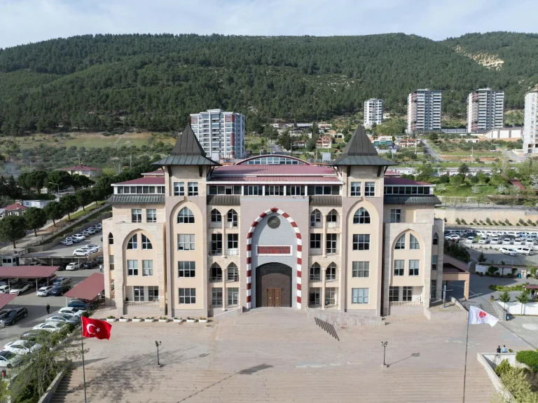 Diplomasinin kalbi Antalya’da atıyor! Cumhurbaşkanı Erdoğan’dan kritik görüşmeler