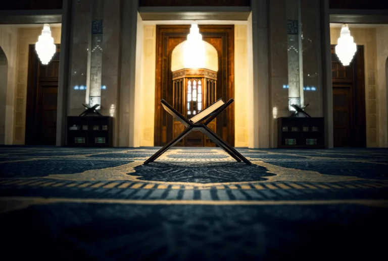 Mevlid Kandili 2026 ne zaman? | Mevlid Kandili hangi gün, 20 Nisan mı? 2026 Mevlid Kandili tarihi Diyanet takvimi ile belli oldu! İşte Peygamber Efendimizin doğum günü Mevlid Kandili önemi ve anlamı!