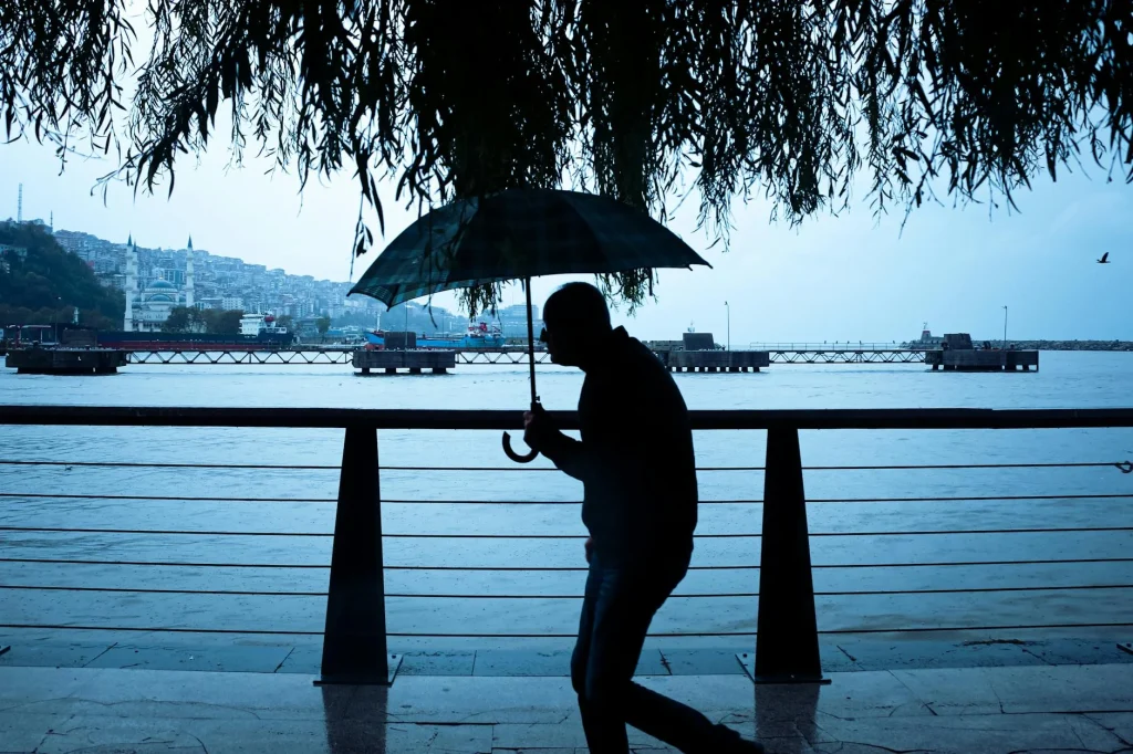 SON DAKİKA SAĞANAK UYARISI | Yarın (21 Nisan) hava nasıl olacak? İstanbul’da yağmur yağacak mı? Sıcaklıklar yeniden düşüyor… Meteoroloji hava durumu tahminleri il il yayınlandı!