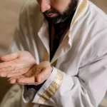 KURBAN KESİLİRKEN OKUNAN DUA (ANLAMI VE OKUNUŞU) | Kurban kesilirken hangi dua okunur, ne okunur? Kurban kesilirken nasıl dua edilir? İşte Kurban kesme duası Türkçe ve Arapça okunuşu