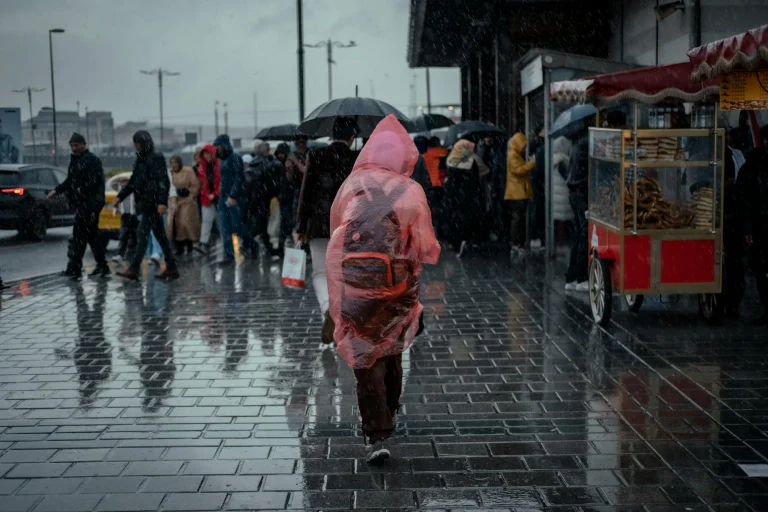 Meteoroloji saat verip uyardı: İşte il il sağanak yağış uyarısı
