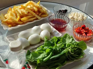 Semizotu salatası tarifi (Videolu)
