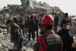SURVİVOR YARI FİNALE KİM KALDI (17 Haziran 2026 Çarşamba) | Dün akşam canlı yayın eleme düellosunu Survivor’da kazandı, kim elendi, Nagihan mı, Sercan mı kazandı? İstanbul çeyrek finalinde nefes kesen karşılaşma!