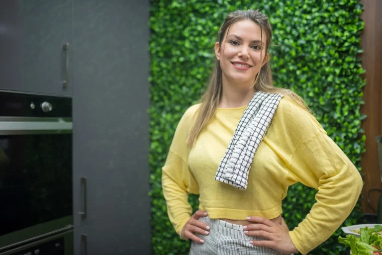 MasterChef ana kadroya giren 9. isim kim oldu (26 Temmuz 2026) | Dün akşam MasterChef’te kadroya kim girdi, önlüğü kim, hangi isim giydi? İşte MasterChef Türkiye 2026’da yukarı çıkan dokuzuncu yarışmacı!