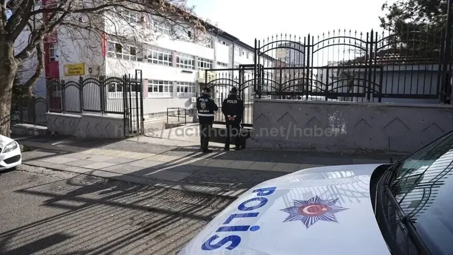 Okullarda yeni güvenlik önlemleri. 30 bin kişi işe alınacak
