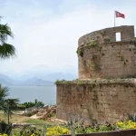 Antalya’da 2 bin yıllık Hıdırlık Kulesi kapılarını açtı: Turistlerin yeni gözdesi oldu