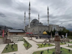 Emine Erdoğan’dan Kiev’deki 6’ncı Lider Eşleri Zirvesi’ne video mesaj